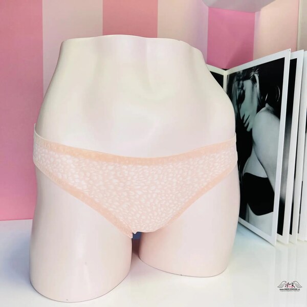 Ľahko priesvitné telové nohavičky od Agent Provocateur a Victorias 46575091