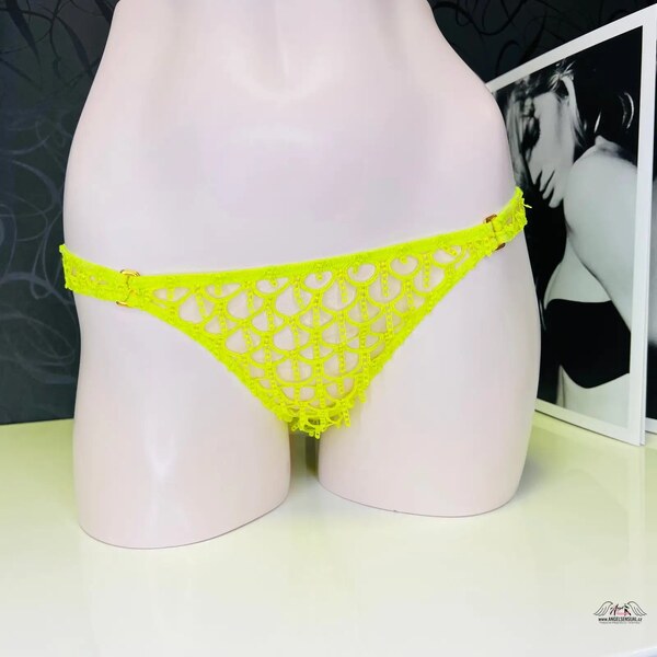 Agent Provocateur Axis Brief Lime: Rozjasnite Svoj Šatník Retro 46574156