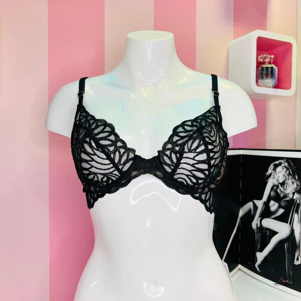 Victorias Secret Odvážna elegancia - Priehľadná podprsenka s výšivkou 65202505