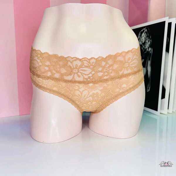 Victorias Secret Luxusné Čipkové Nohavičky s Kvetinovým Vzorom pre 46574579