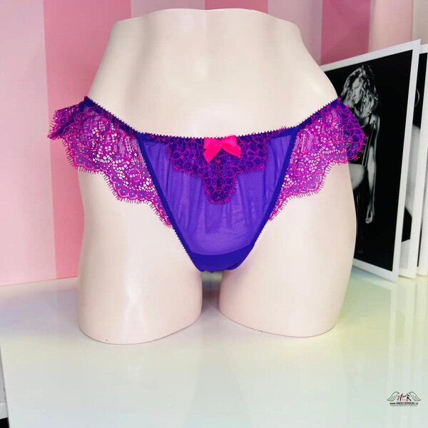 Victorias Secret Elegantné Hlboko Vykrojené Nohavičky s Volánikmi a 46575149