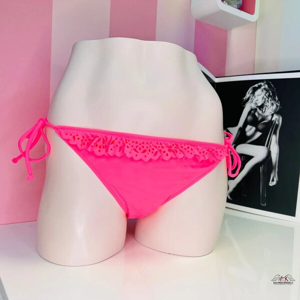 Victorias Secret Privítajte Leto so Štýlovým Spodným Dielom Plaviek s 46574980