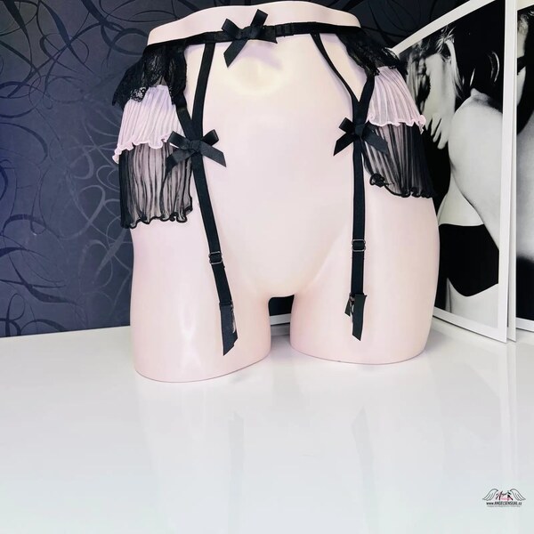 Fifi: Neodolateľná Elegancia s Podväzkovým Pásom Agent Provocateur 46574780