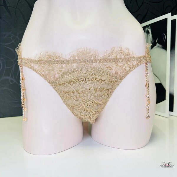 Svieže krajkové nohavičky od Agent Provocateur 46574432