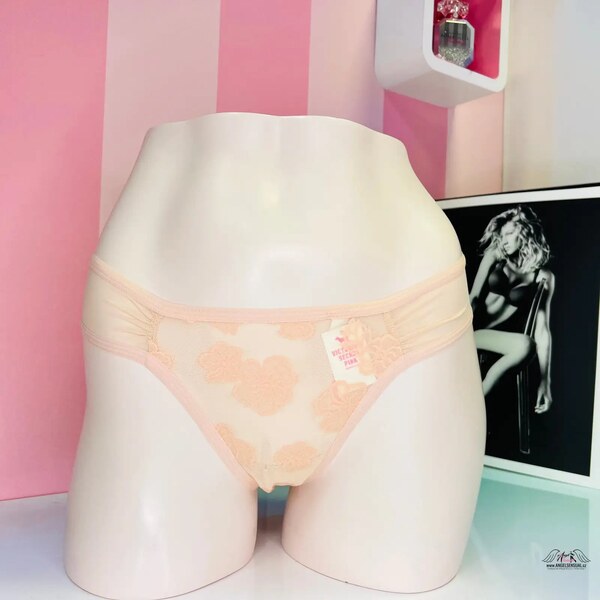 Tanga PINK: Zmyselná elegancia s luxusným kvetinovým dizajnom 46574915