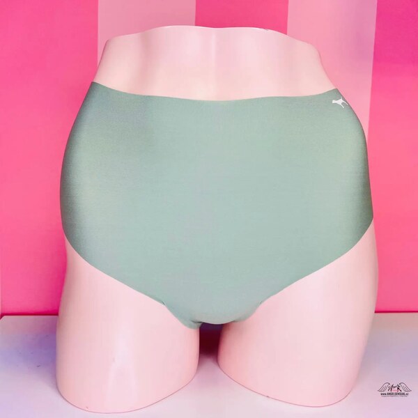 Pohodlie a štýl: Elegantné elastické tangá s vysokým pásom od PINK 46574301