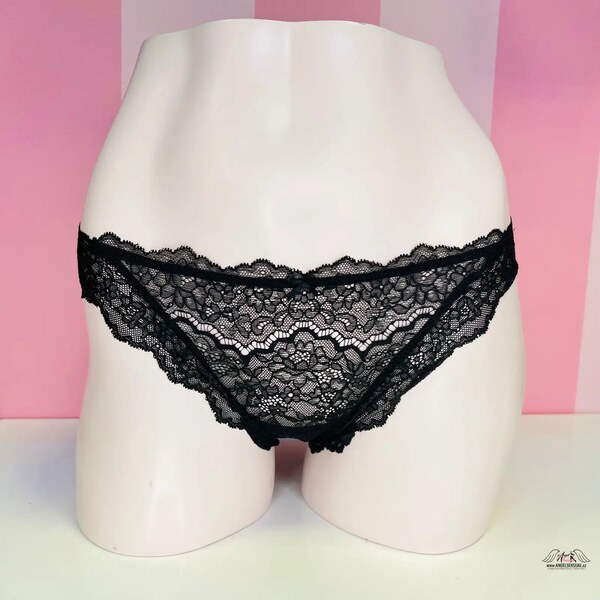 Victorias Secret Luxusné nohavičky s čipkou a veľkou semišovou mašľou 46574581