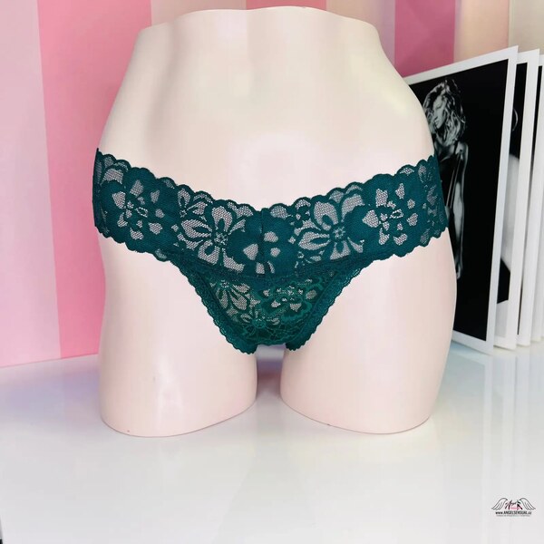 Elegantné krajkové tangá s kvetinovým vzorom od Victoria’s Secret 65202549