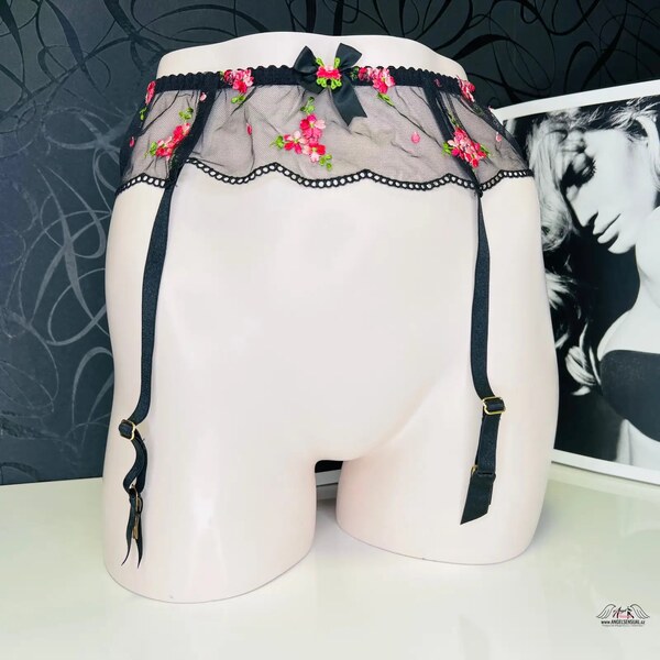 Agent Provocateur Kvetinová Krása: Romantický Krajkový Podväzkový Pás 46574790