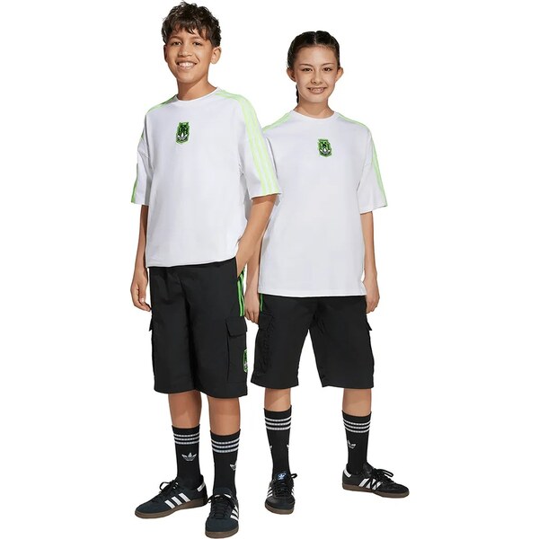 Detské krátke nohavice adidas Originals MINECRAFT 64017796