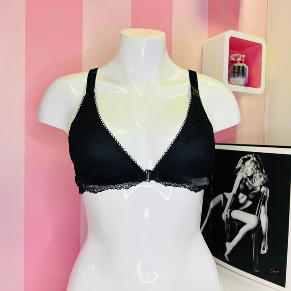 Victorias Secret Provokatívne červený bralette s čipkou a 48875078