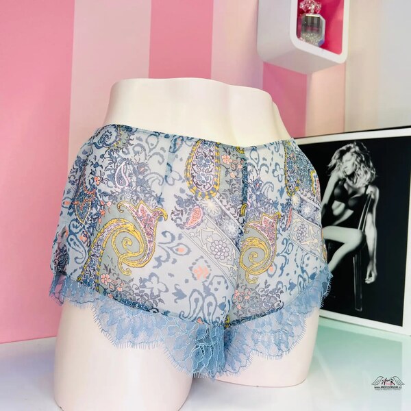 Vzdušné šortky pre chlapcov v paisley vzore od Victorias Secret 46574240