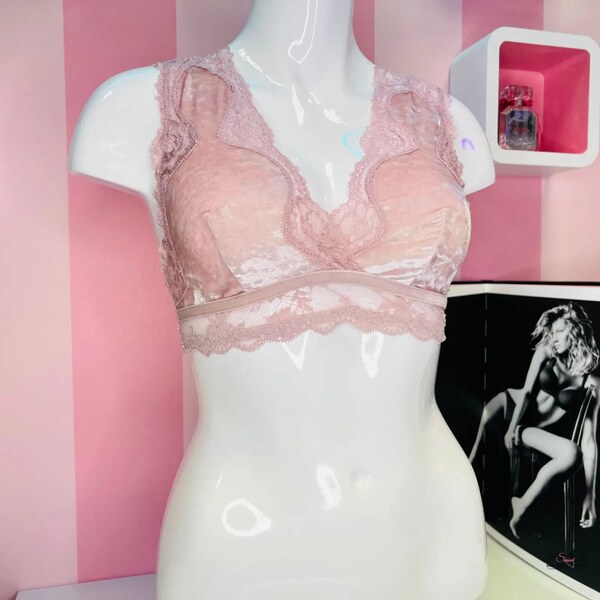 Victorias Secret Luxusný Sametový Bralet s Krajkou pre Neodolateľný 65202727