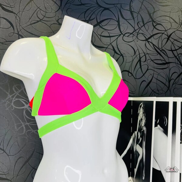 Agent Provocateur Pestrofarebný horný diel plaviek: Elegancia na pláži 46574347