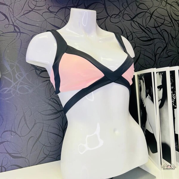 Agent Provocateur Pestrofarebný horný diel plaviek: Elegancia na pláži 65202815
