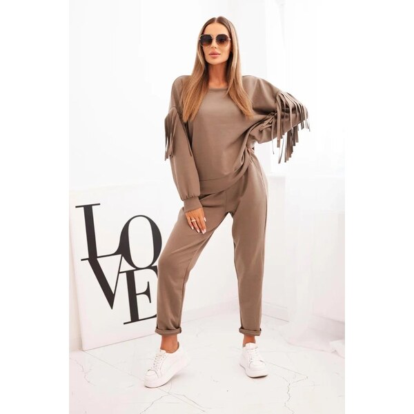 MladaModa Viskózová tepláková súprava so strapcami na rukávoch model 65258603