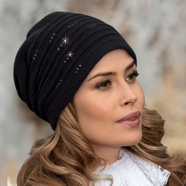 Krumlovanka Dámska zimná čierna čiapka 100% vlna W-0052/018 65299022