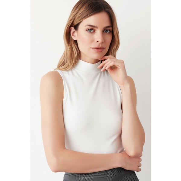 Glara Bavlnený jednofarebný top so stojačikom 35175428