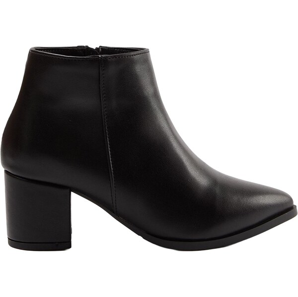 Trendyol Členkové čižmy čierna 65892722