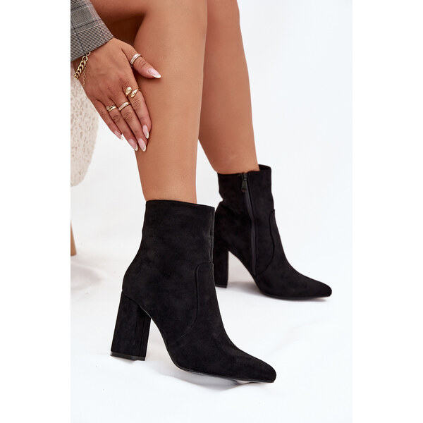 Boto Izolované dámske topánky na podpätku z eko semišu čierne Pralina 65419165