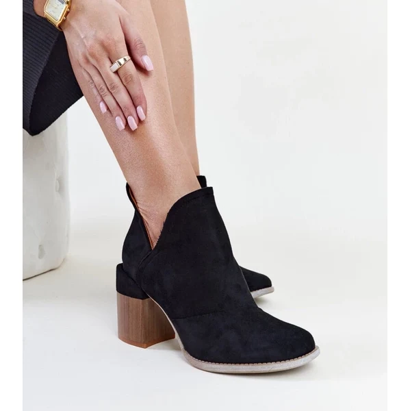 Gemre Čierne asymetrické topánky Nadica s podšívkou 65418400