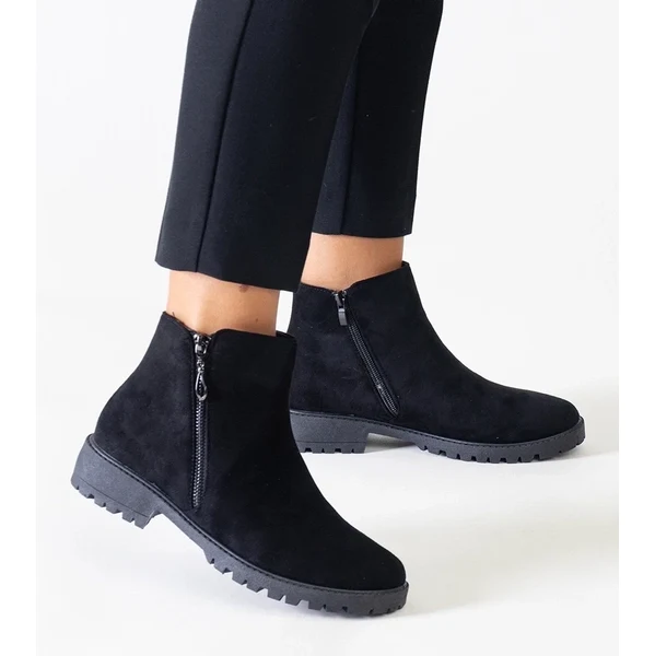 Gemre Čierne boty s kovovými vsadkami z eko-zamszu Branda 65418421