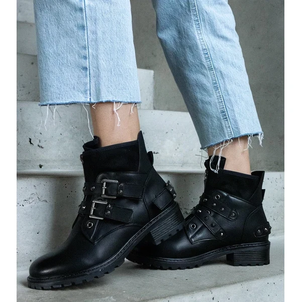 Gemre Čierne členkové topánky zdobené cvokmi na plochom opätku Neffa 65418438