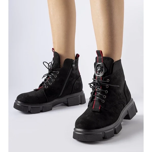 Gemre Čierne čižmy zdobené červeným lemíkom Monrency 65418710