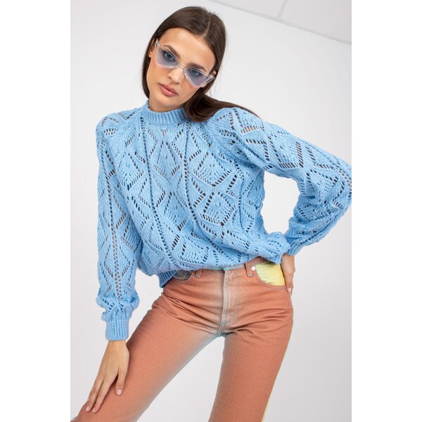 MladaModa Ažúrový sveter model 25464 svetlomodrý 65463023