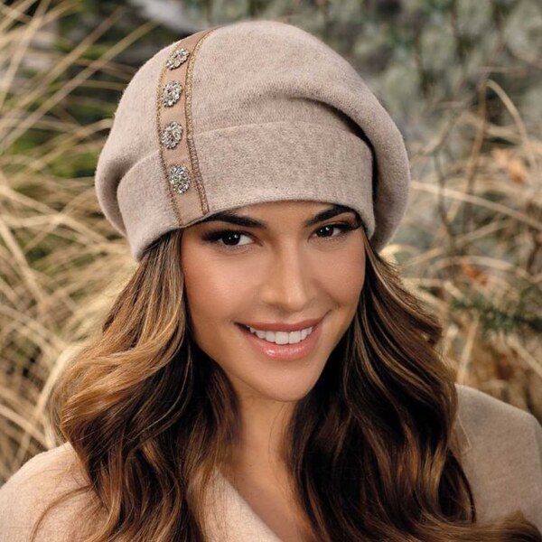 Krumlovanka Zimná dámska čiapka 100% vlna Woolmark W-0818/960 - béžový 65499039