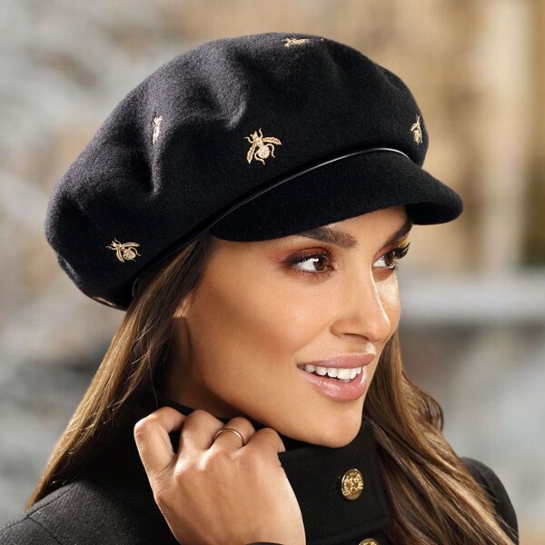 KRUMLOVANKA Dámska čiapka so šiltom W-0329/018 čierna 65578413