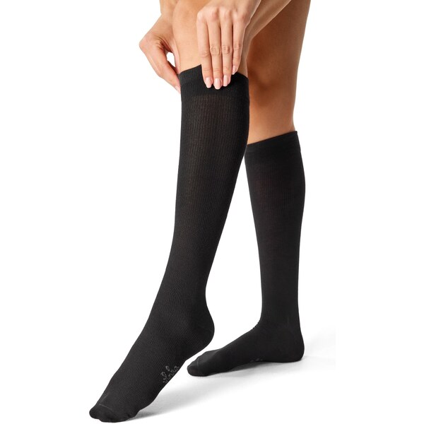 Vlnka Bavlnené kompresné podkolienky čierna 65232792