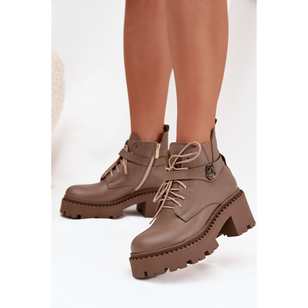 Kožené dámske čižmy na kline s ozdobným pásom podšité Zazoo 65608435