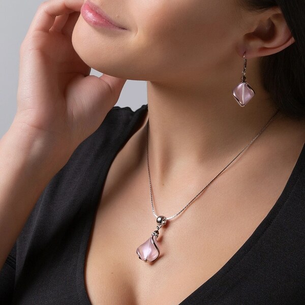 Lampglas Romantický náhrdelník Hidden Passion s ružovou perlou 66583717