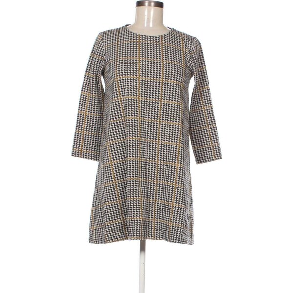 Šaty Stradivarius 65697647