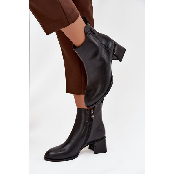 Boto Dámske kožené čižmy na opätku s izoláciou čierne Nolivra 65927813