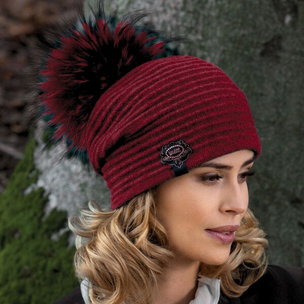 KRUMLOVANKA Dámska čiapka s brmbolcom W-0081/001M červená melange 65787750