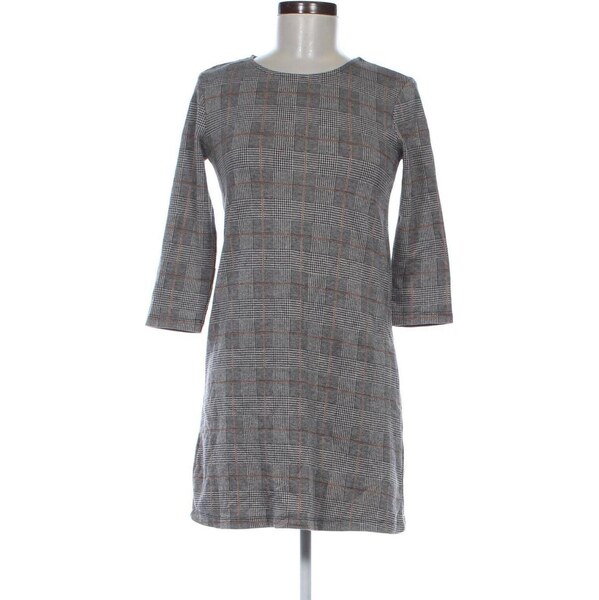 Šaty Stradivarius 65825889