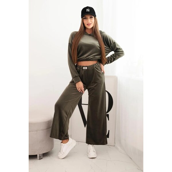 MladaModa Velúrový komplet teplákov so širokými nohavicami a krátkou 66073840