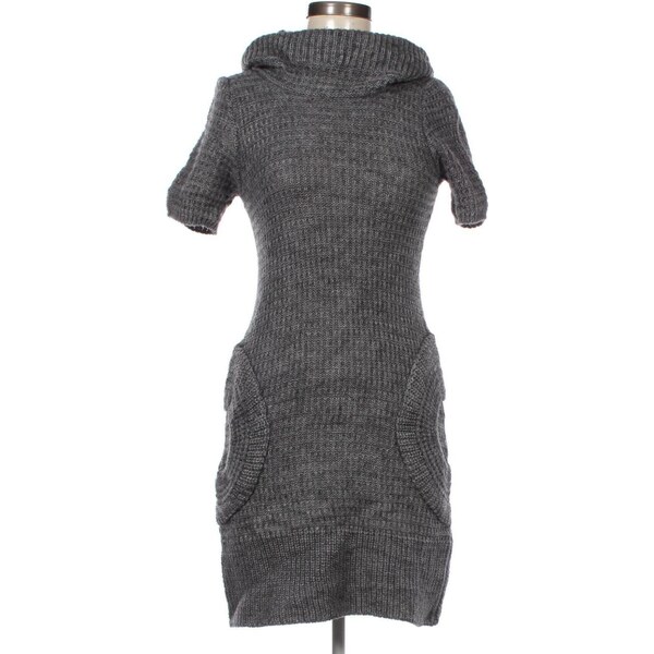 Šaty Rinascimento 65923617