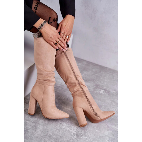 Kesi Klasické semišové boty na podpatku Tmavě béžová Tressa 53391965