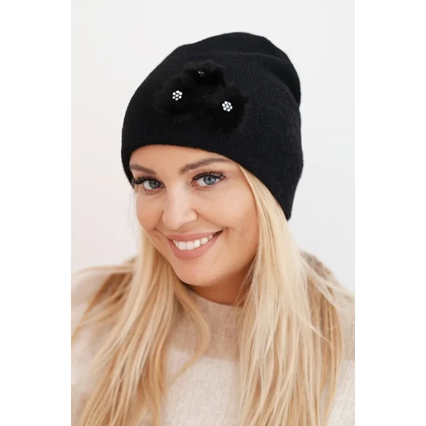 Polski Kesi Dámska čiapka s ozdobnými kožušinovými kvetmi elegantná 66045280