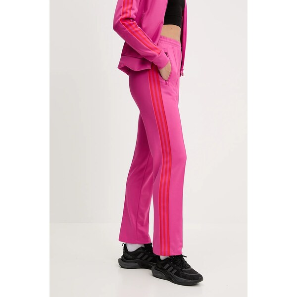 Tepláky adidas Originals GRFX Trackpants 65338458