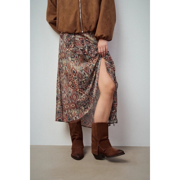 Semišové kovbojské topánky Medicine 66514167