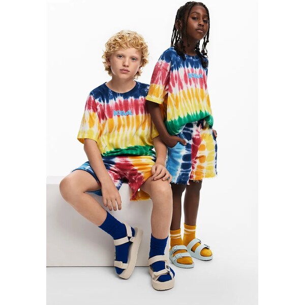 Detské bavlnené šortky Desigual 64326180