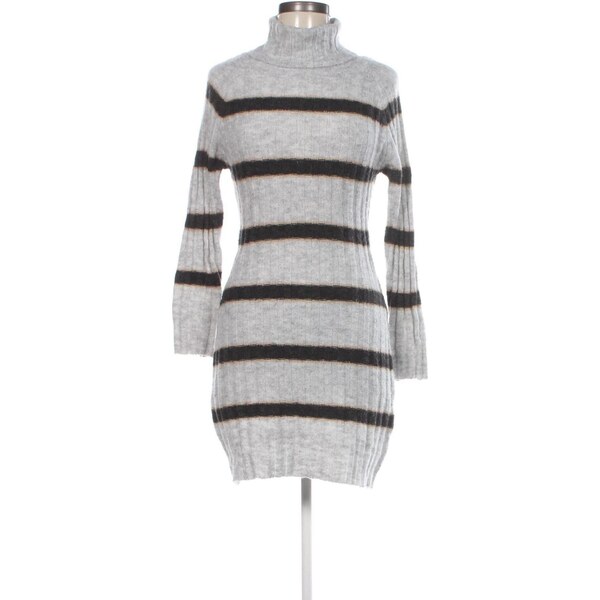 Šaty SHEIN 66082015