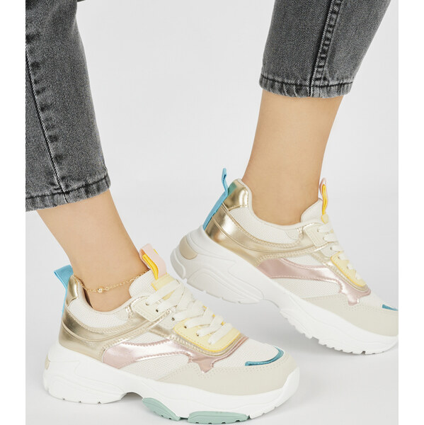 SHELOVET Športové dámske topánky na hrubej podrážke s metalickými 66148576