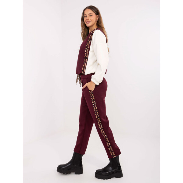 Italy Moda Bordový dámsky komplet s pruhmi 66473409