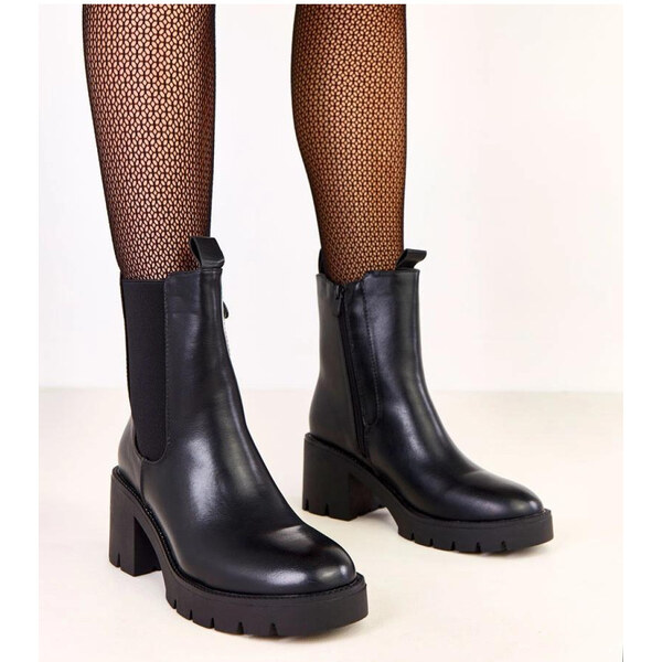 Topánky na podpätku model 219954 Solea 66656184