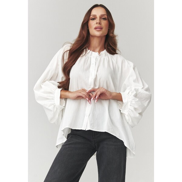 Makadamia Elegantná dámska oversized košeľa | biela C24 66390267
